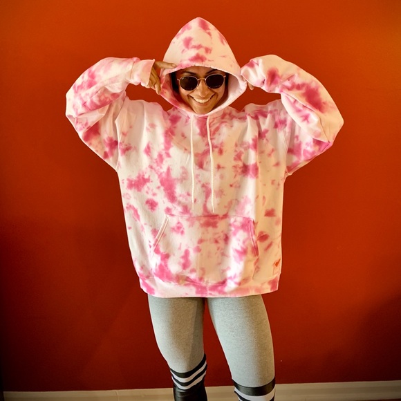 Tops - Tie dye pullover hoodie